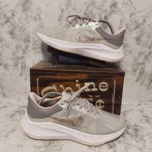 Pre-owned 2021 nike zoom winflo 8